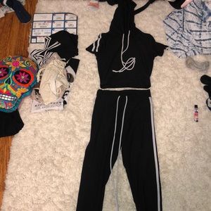 Fashion nova tennis court set in black